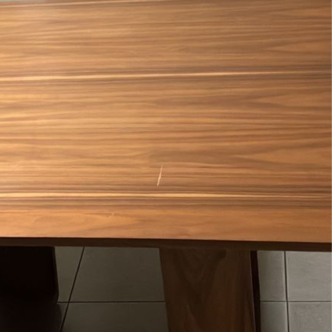 Mesa de Comedor de Madera Genuina